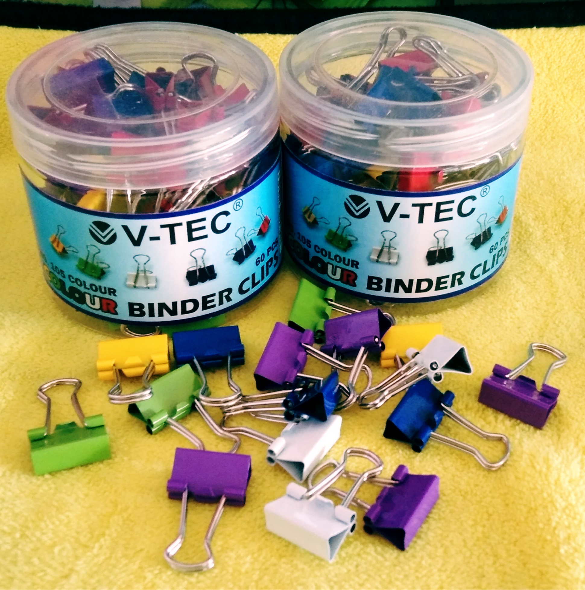 Binder Clips (Penjepit) No. 105 versi kaleng plastik isi 60 pcs