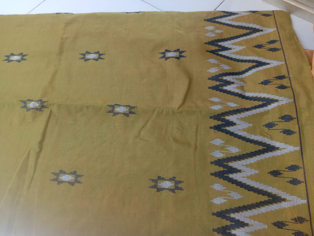 Kain Tenun Motif Leko Kombinasi Kenta Nedole