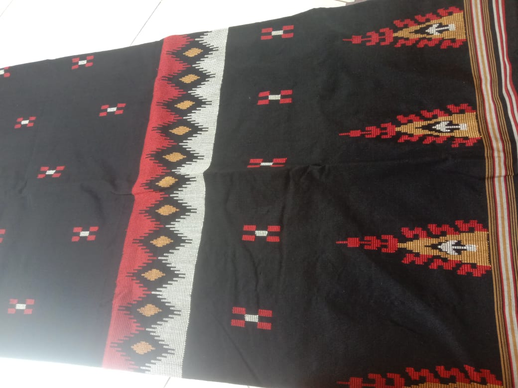 Kain Tenun Motif Rebung Kombina Gunung
