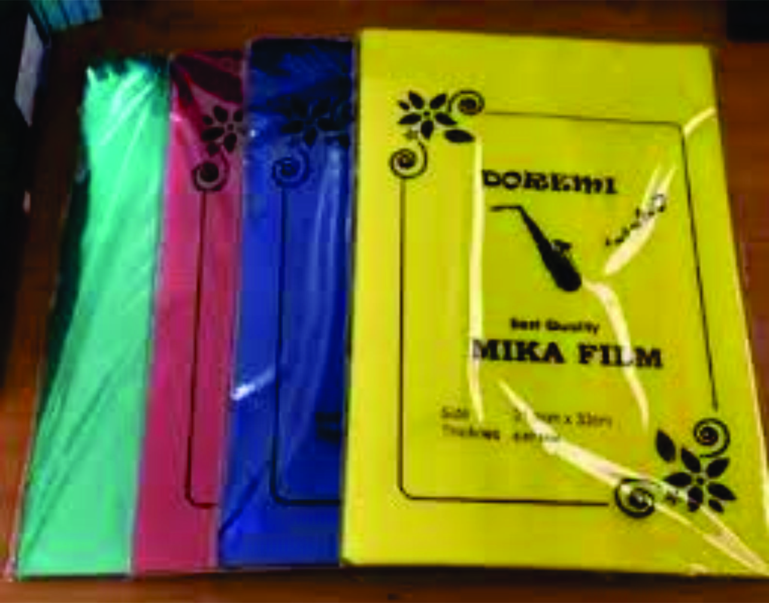 Plastik Mika Folio Warna