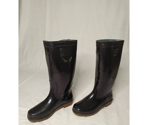 Sepatu boots