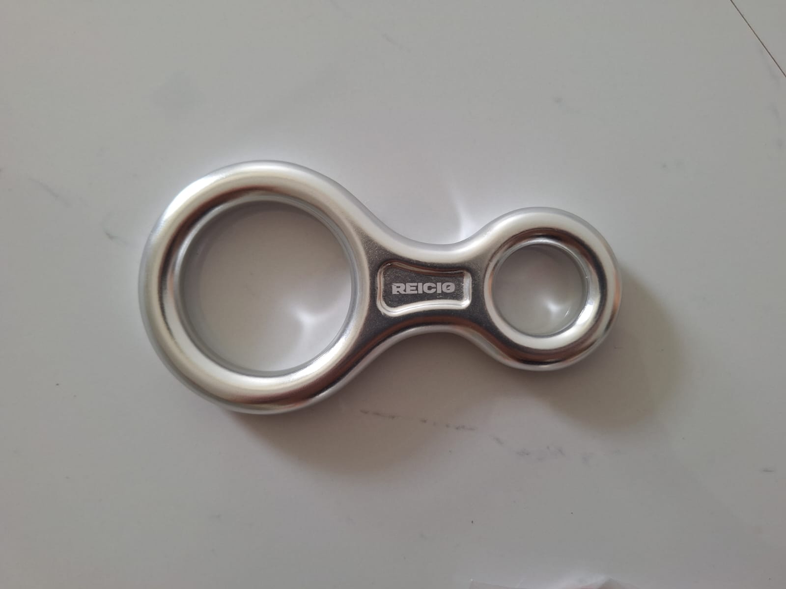 FIGUR EIGHT OVAL