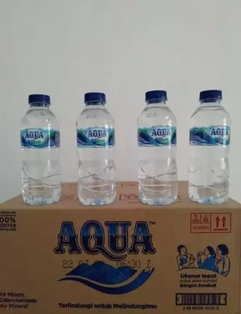 Air mineral kemasan botol mini
