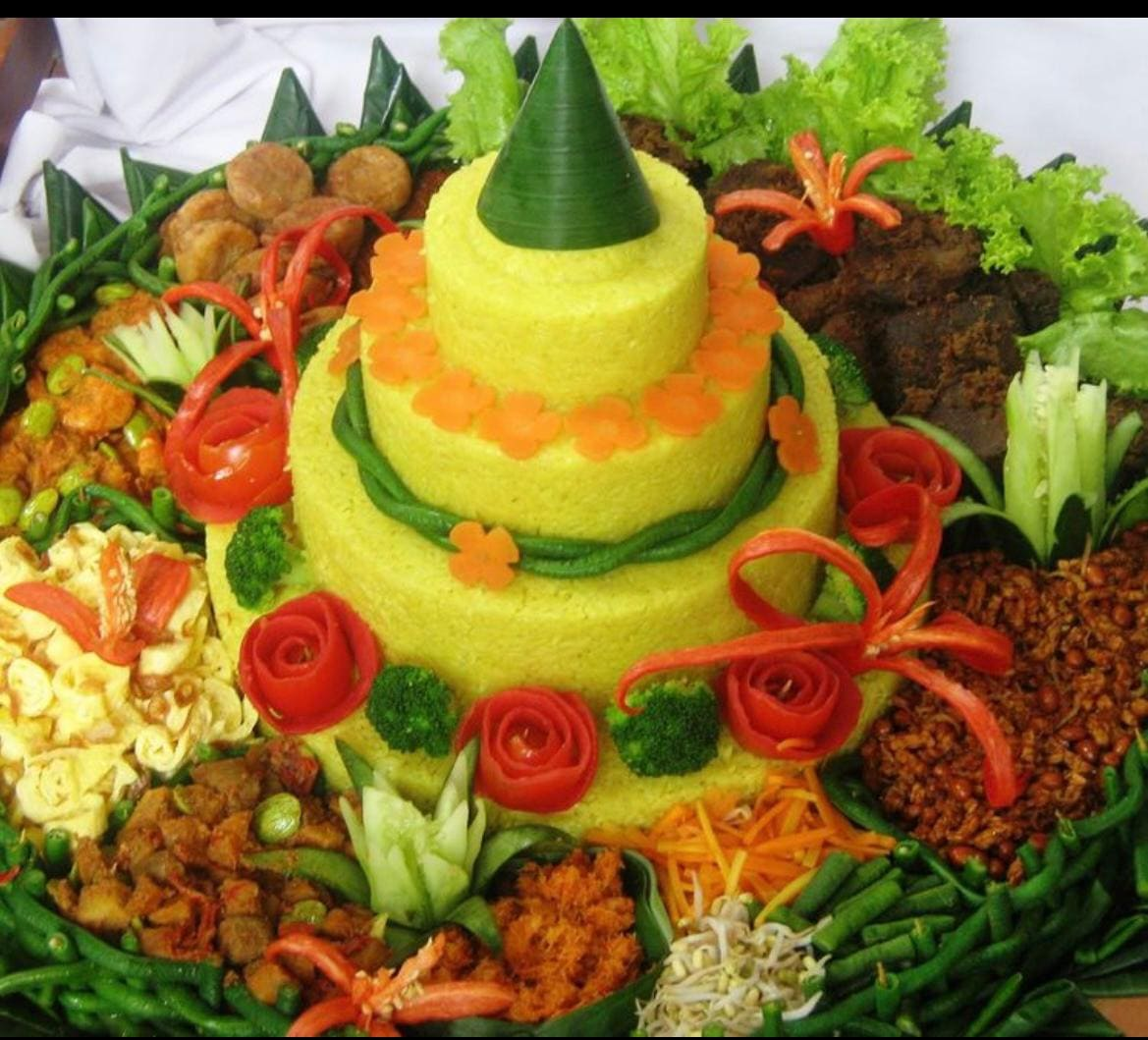 Nasi Tumpeng