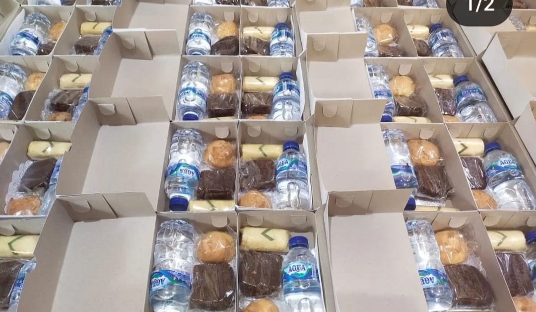 SNAK BOX 4