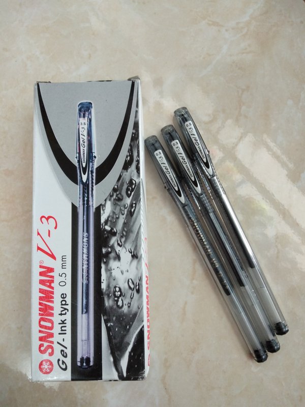 Snowman V-3 Hitam