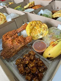 Nasi Ayam Goreng + Telur